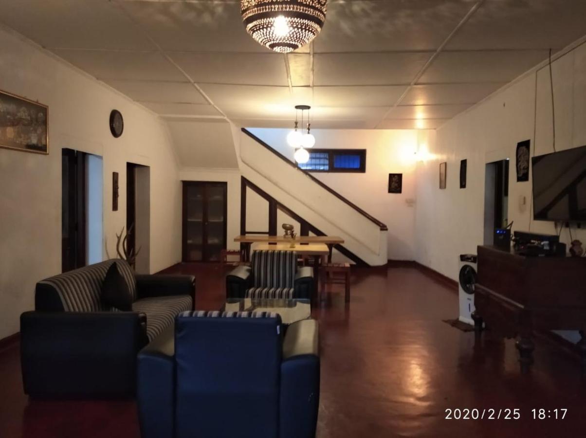 Don's Lounge&Villa Kandy Exterior foto
