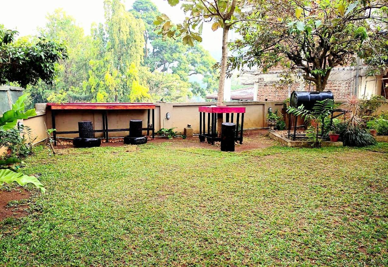Don's Lounge&Villa Kandy Exterior foto