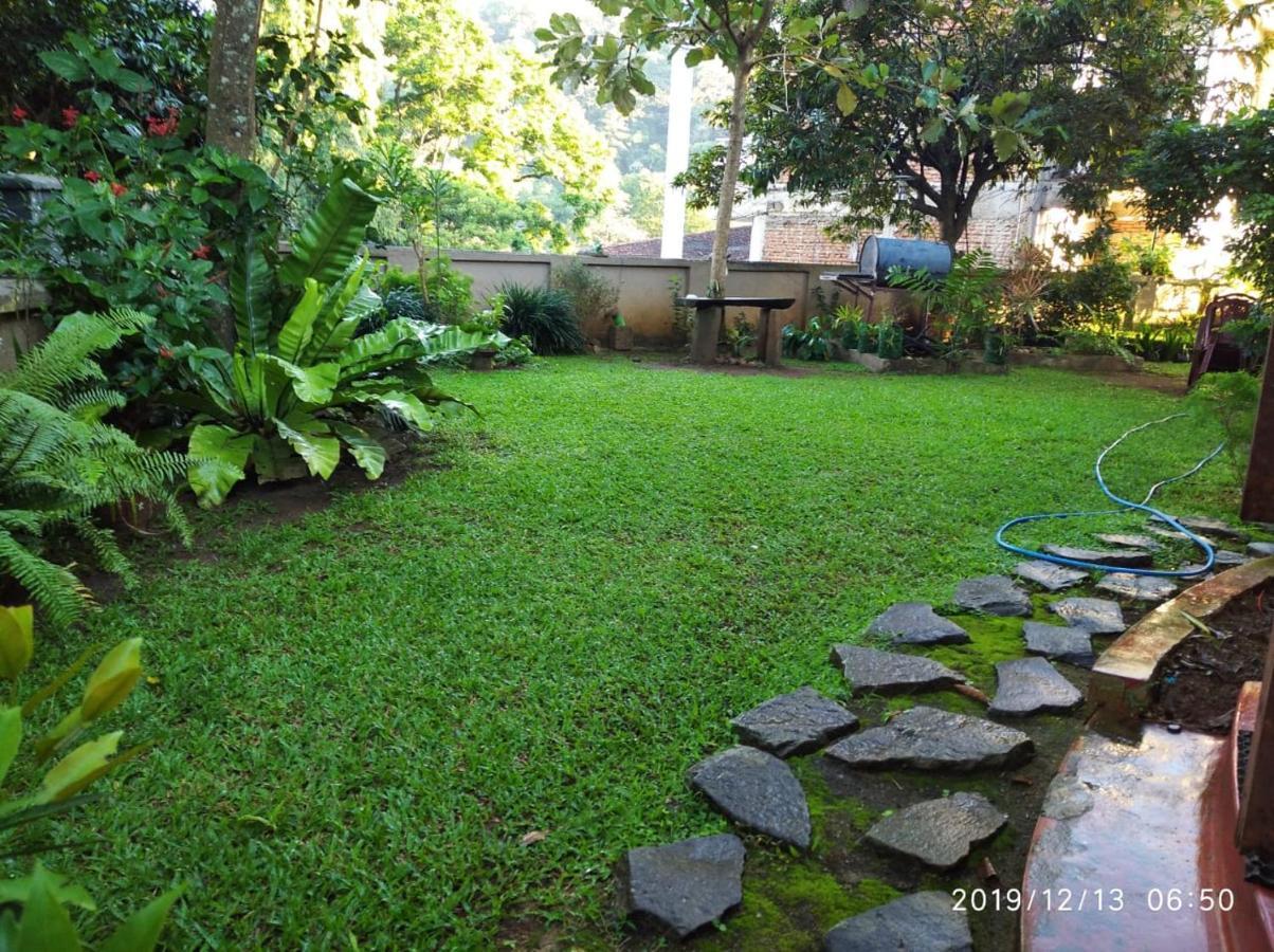 Don's Lounge&Villa Kandy Exterior foto